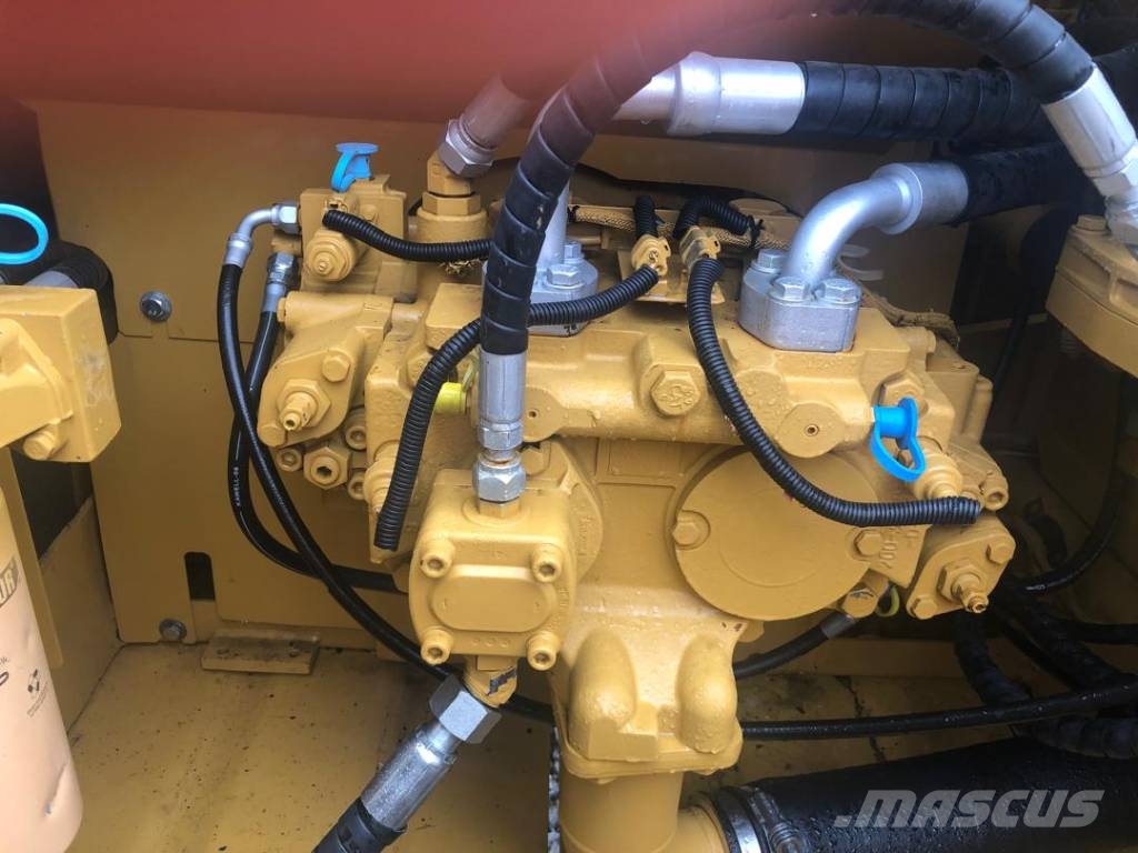 CAT 320 D L Kāpurķēžu ekskavatori