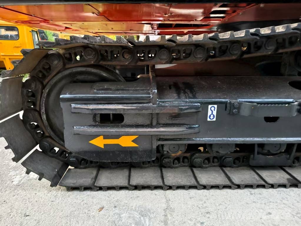 Doosan DX300LC-9C 履带挖掘机