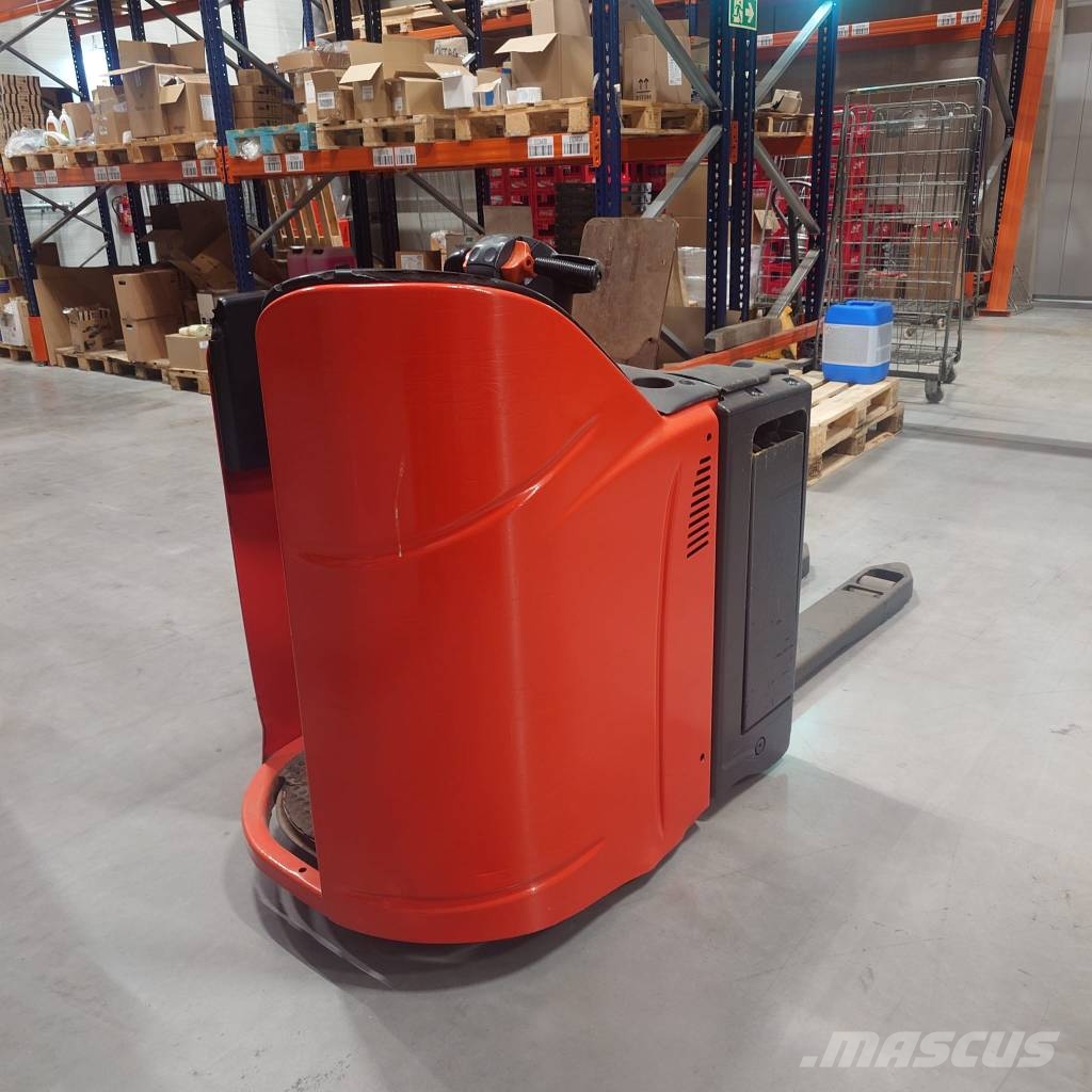 Linde T20SP/131 رافعة منخفضة المستوى ذات منصة