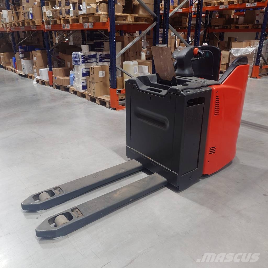 Linde T20SP/131 رافعة منخفضة المستوى ذات منصة