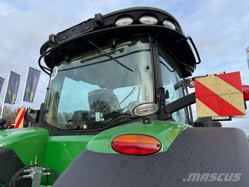 John Deere 8.345R Ultimate edition Traktorit