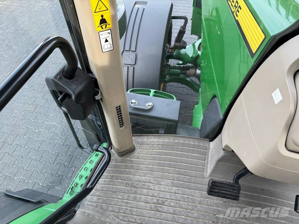 John Deere 8.345R Ultimate edition Traktorit
