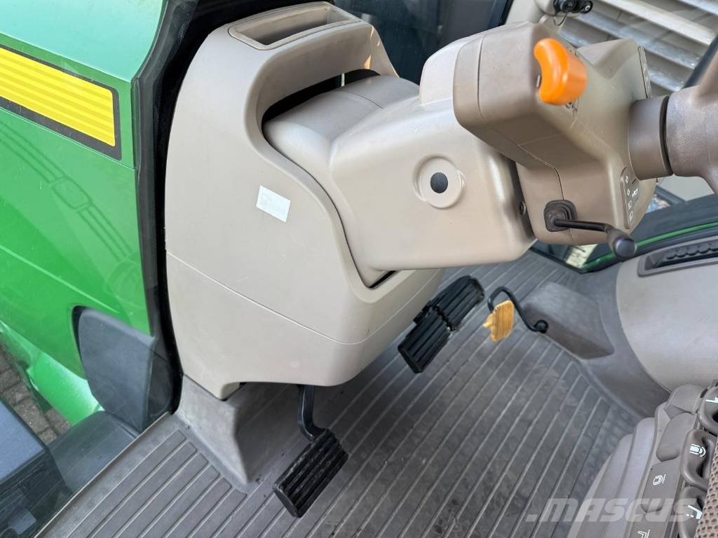 John Deere 8.345R Ultimate edition Traktorit