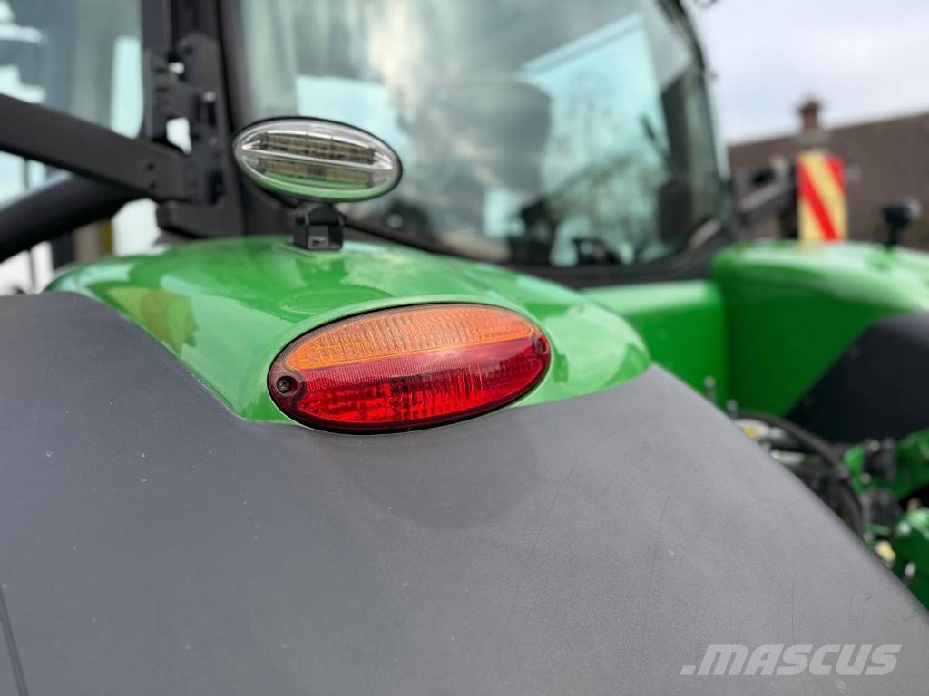 John Deere 8.345R Ultimate edition Traktorit