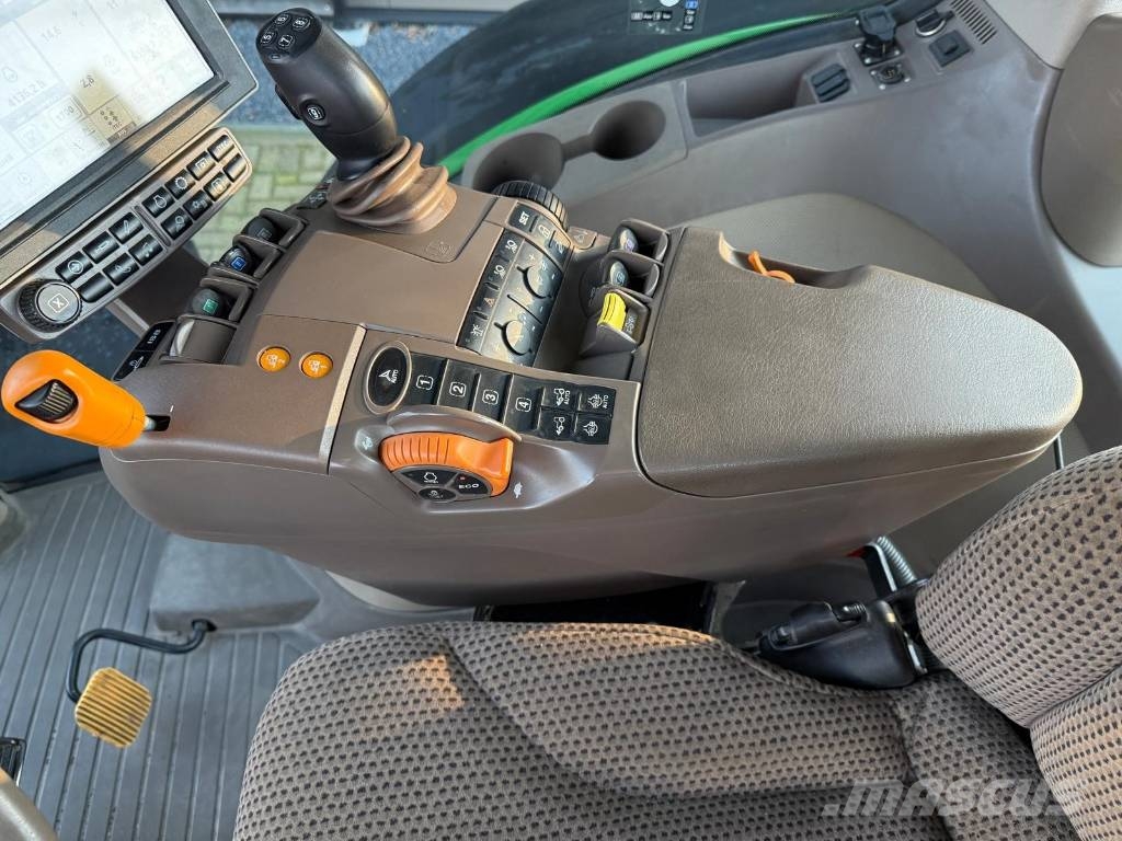 John Deere 8.345R Ultimate edition Traktorit
