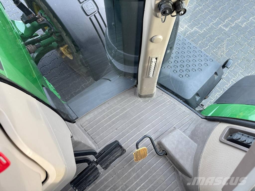 John Deere 8.345R Ultimate edition Traktorit