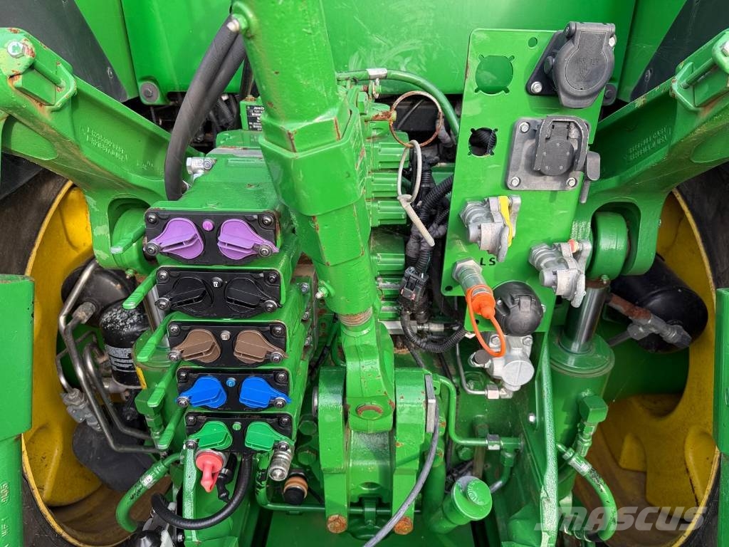 John Deere 8.345R Ultimate edition Traktorit