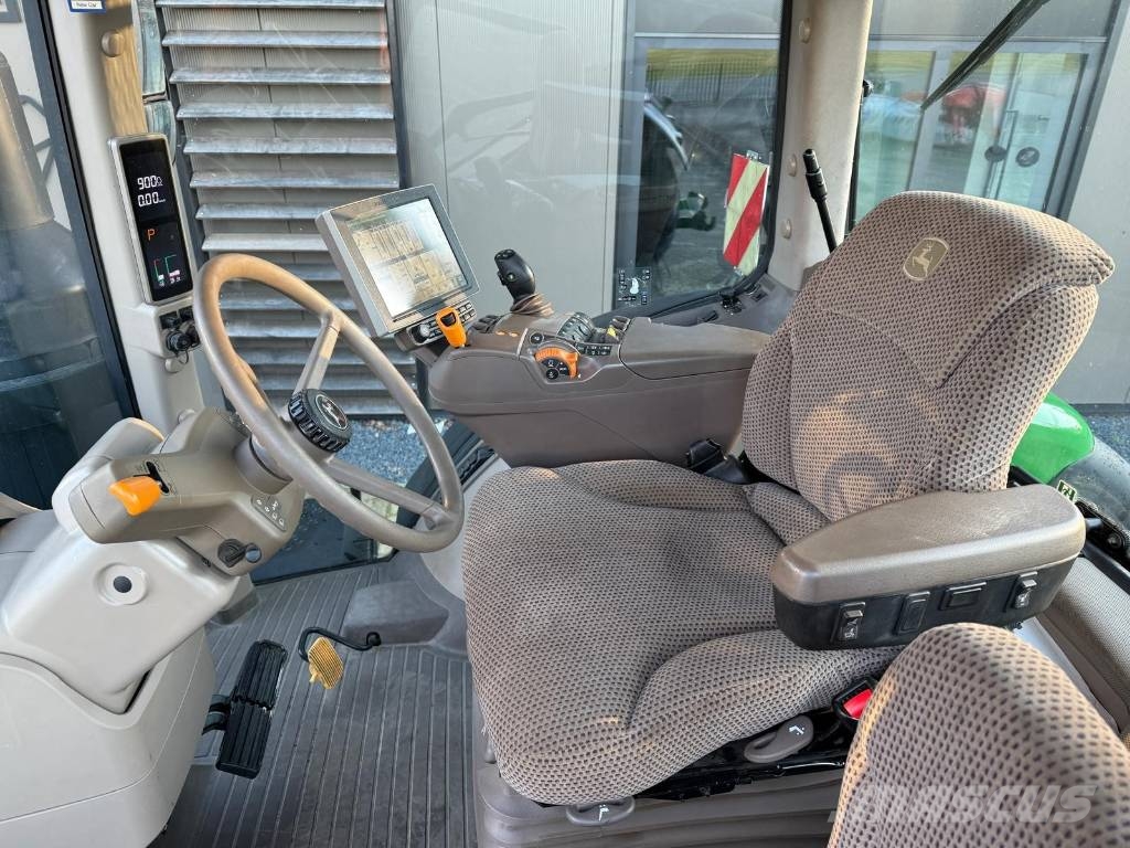 John Deere 8.345R Ultimate edition Traktorit