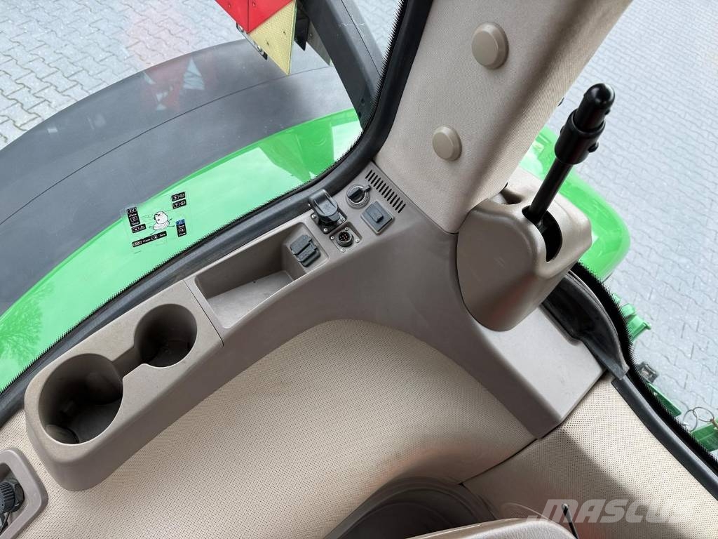 John Deere 8.345R Ultimate edition Traktorit