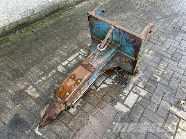 Ripper CW 30 Scarifiers