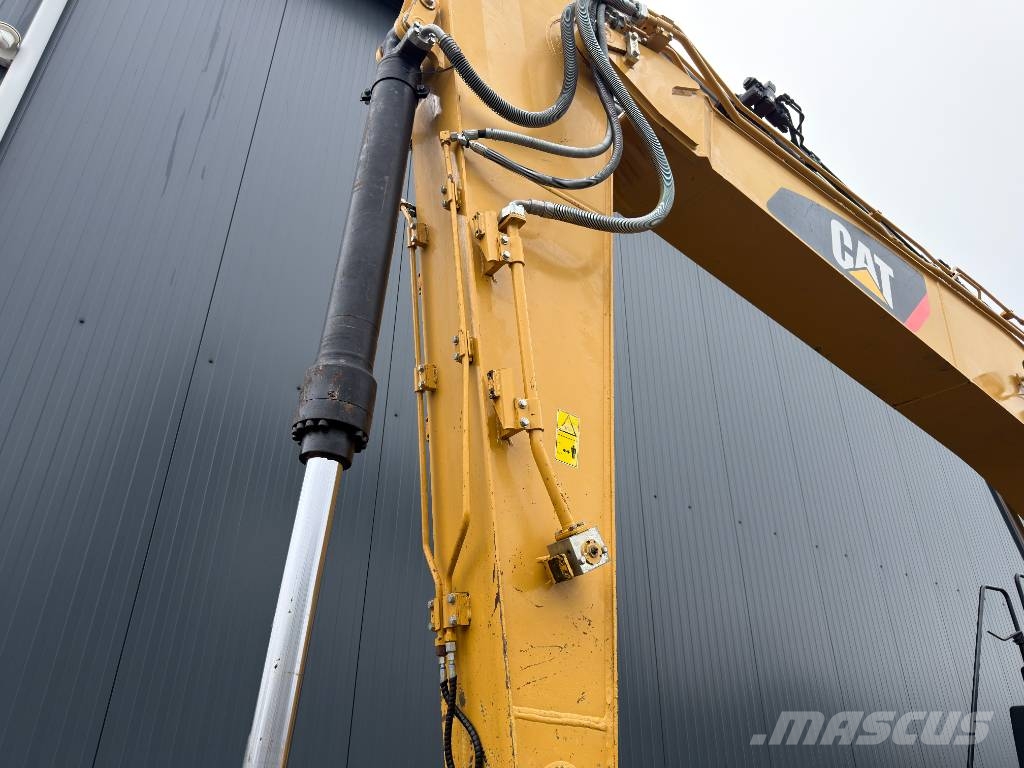 CAT 320E L Rupsgraafmachines