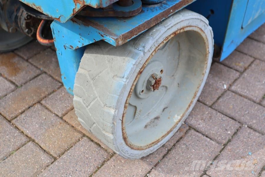 Genie GS2632 Electric, 10m Working Height, 227kg Capacit Škarjaste dvižne ploščadi