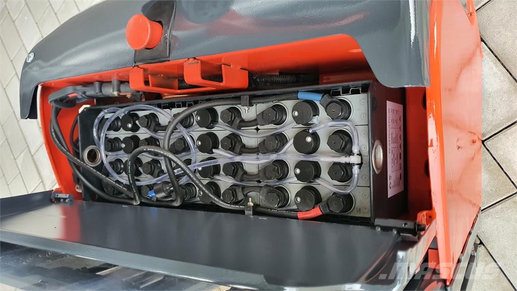 Linde L14AP Stand-in stackers
