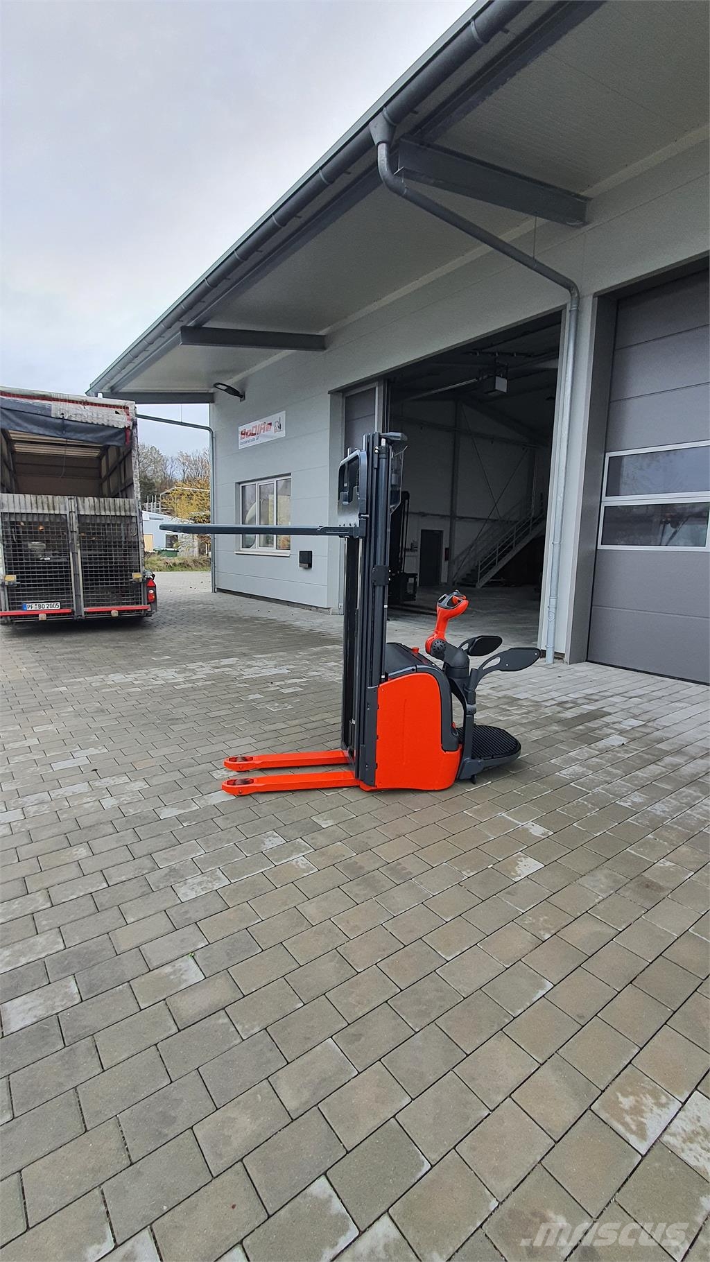 Linde L14AP Samopogonski ručni viljuškari
