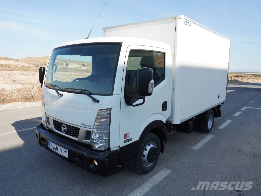 Nissan NT400 35.13 CAJA CERRADA ***55.000 KMS*** شاحنات ذات هيكل صندوقي