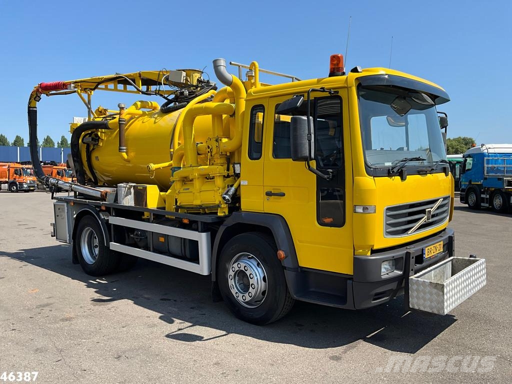 Volvo FL 220 Kolkenzuiger 5m³ Just 147.623 km! Kombiji / vakuumski kamioni