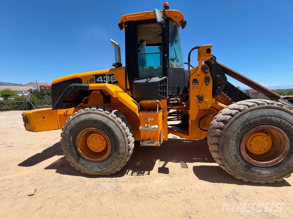 JCB 436 Iekrāvēji uz riteņiem