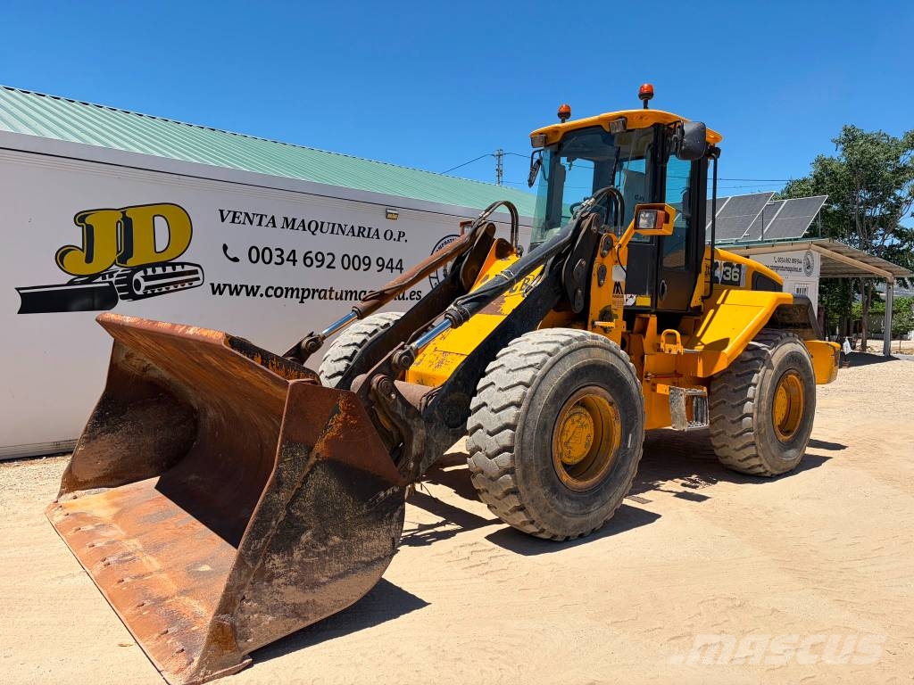 JCB 436 Iekrāvēji uz riteņiem