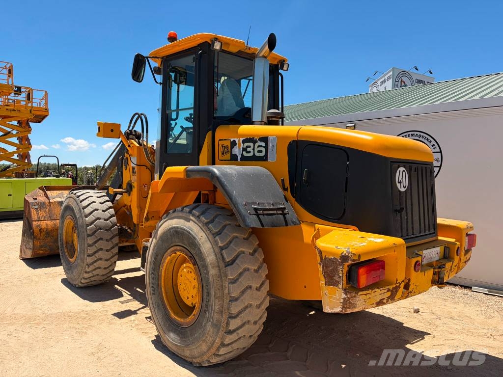 JCB 436 Iekrāvēji uz riteņiem