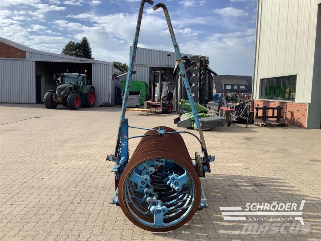 Lemken VARIOPACK 110 WEP 90 | 2,60 METER 滾輪