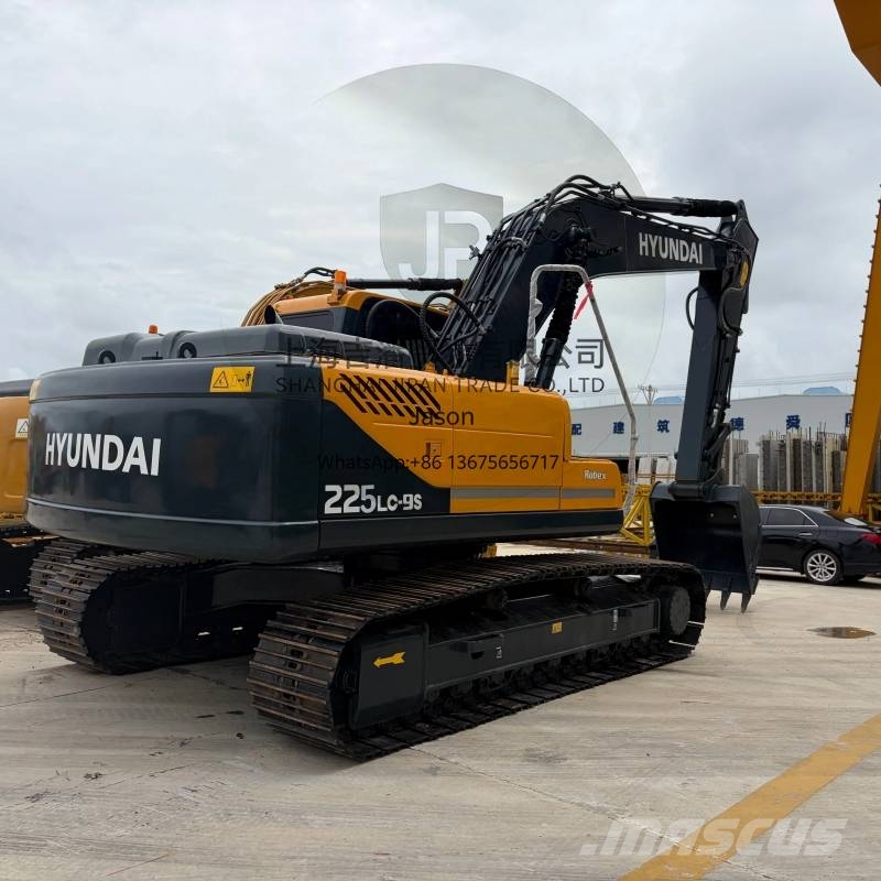 Hyundai Robex 225 LC-9 S 大型油圧ショベル12t以上(パワーショベル・ユンボ)