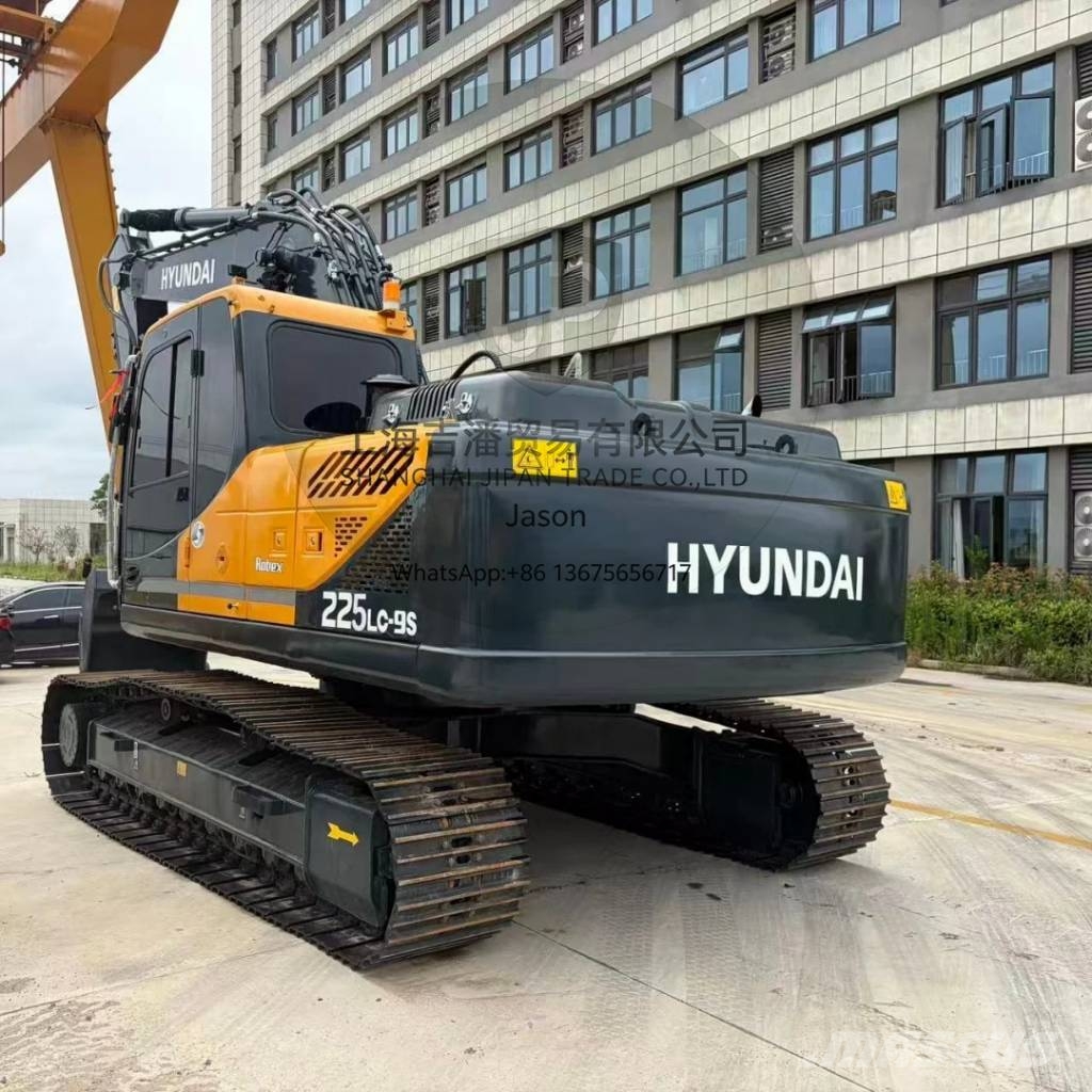 Hyundai Robex 225 LC-9 S 大型油圧ショベル12t以上(パワーショベル・ユンボ)