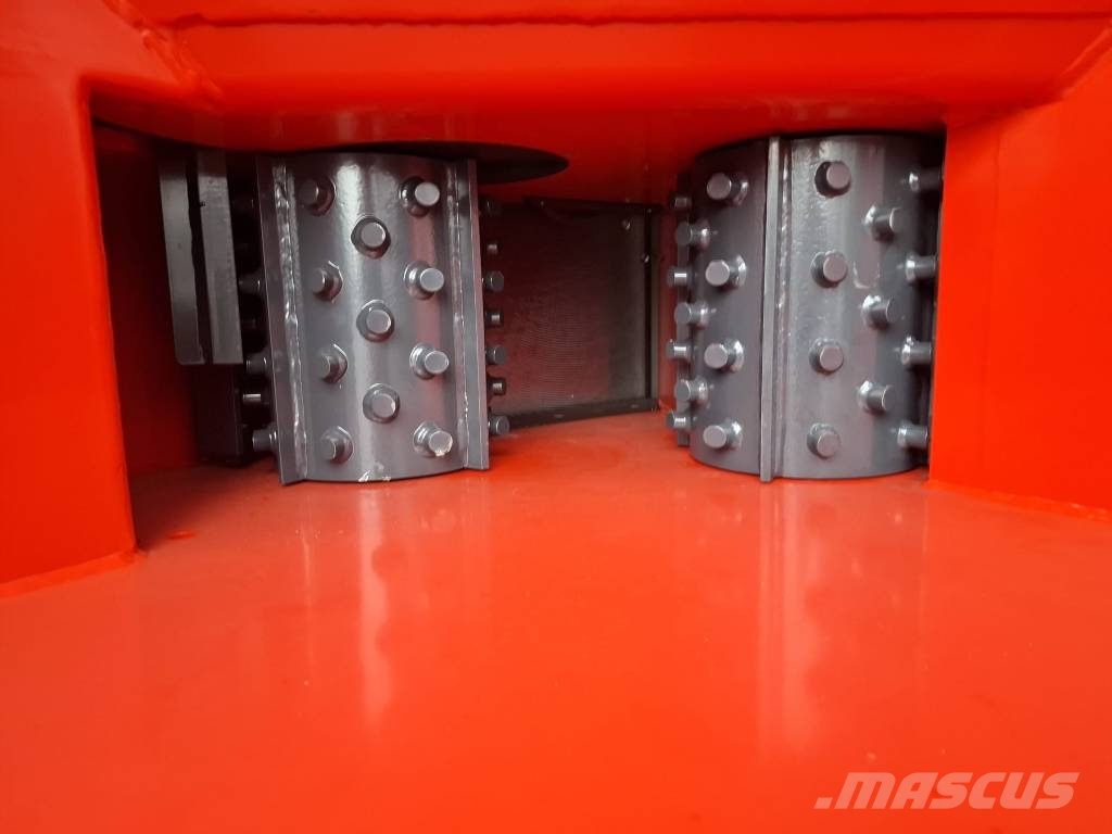 Greentec Cheetah 30 Track 木材削片机