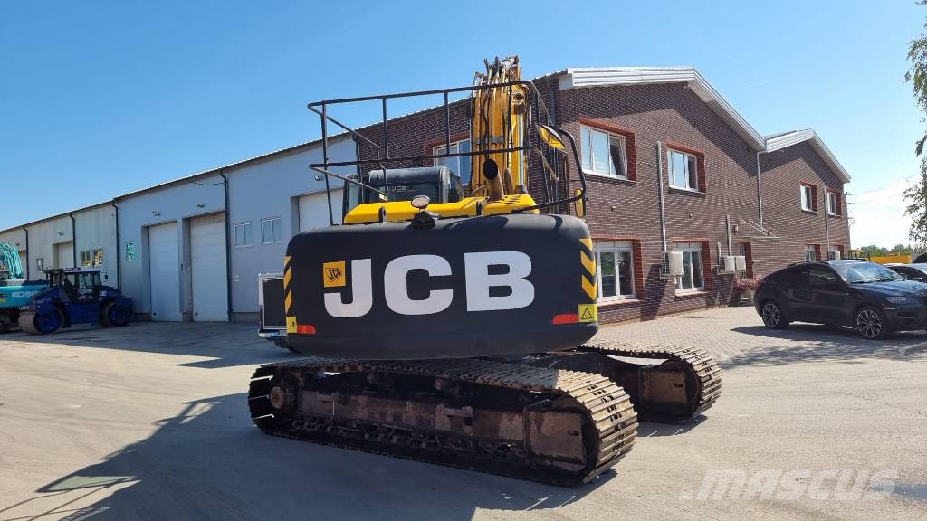 JCB JS 220 LC 履带挖掘机