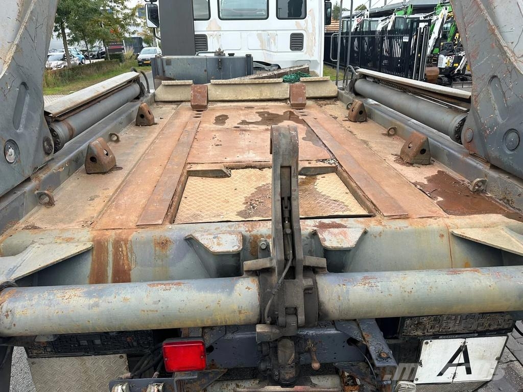 Iveco Margirus 350 Kabeļu pacēlājs nomontējamām kravas mašīnām