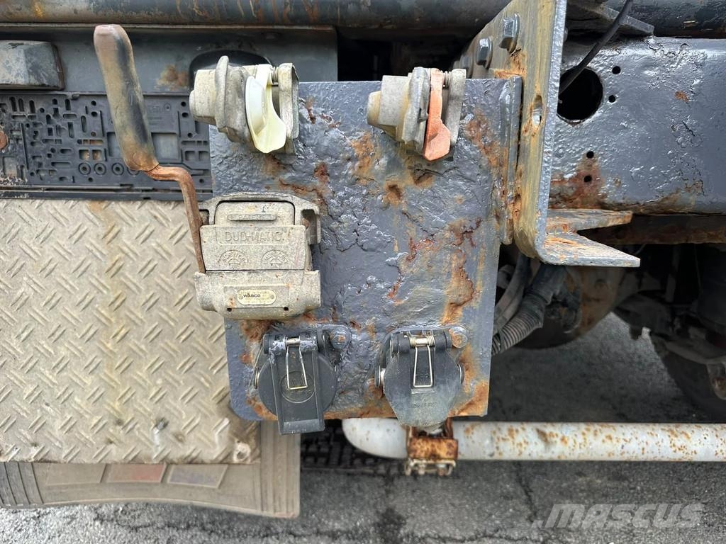 Iveco Margirus 350 Kabeļu pacēlājs nomontējamām kravas mašīnām
