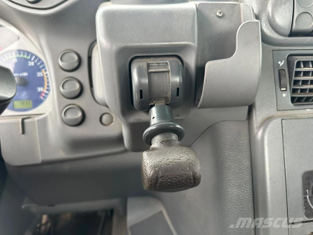 Iveco Margirus 350 Kabeļu pacēlājs nomontējamām kravas mašīnām