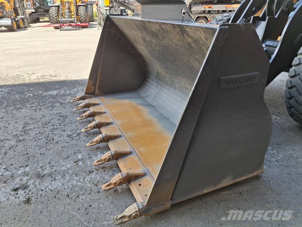 Volvo Ladeschaufel L70 WLA83735 #A-7223 Cucharones