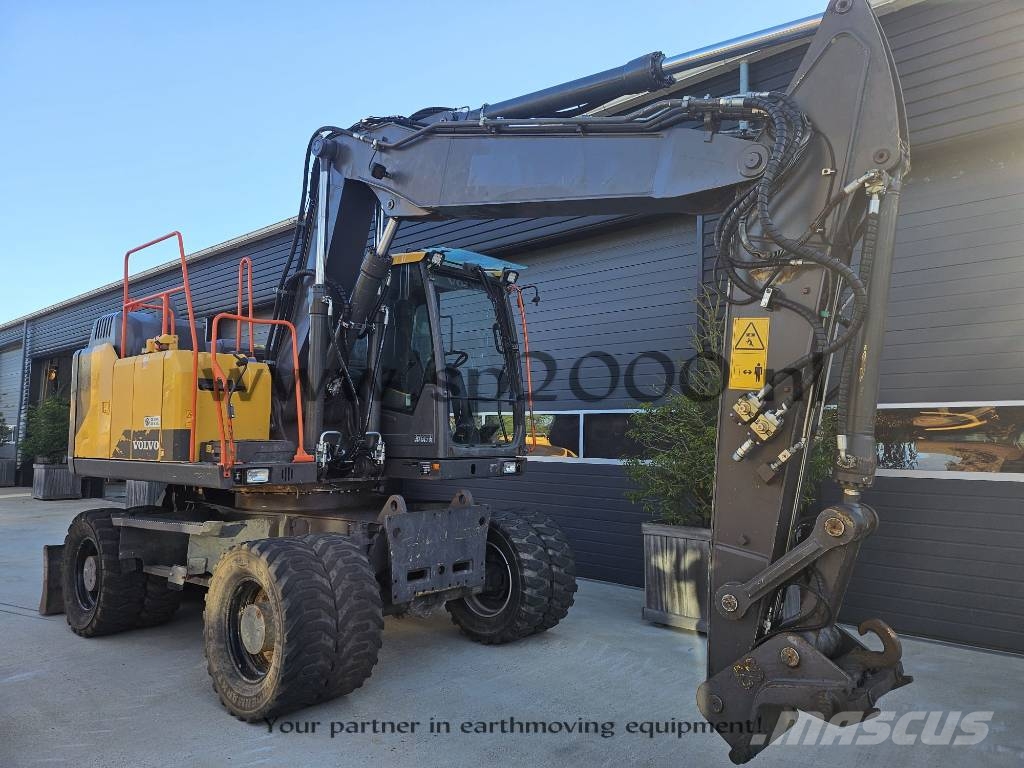 Volvo EW 160 E حفارات بعجل