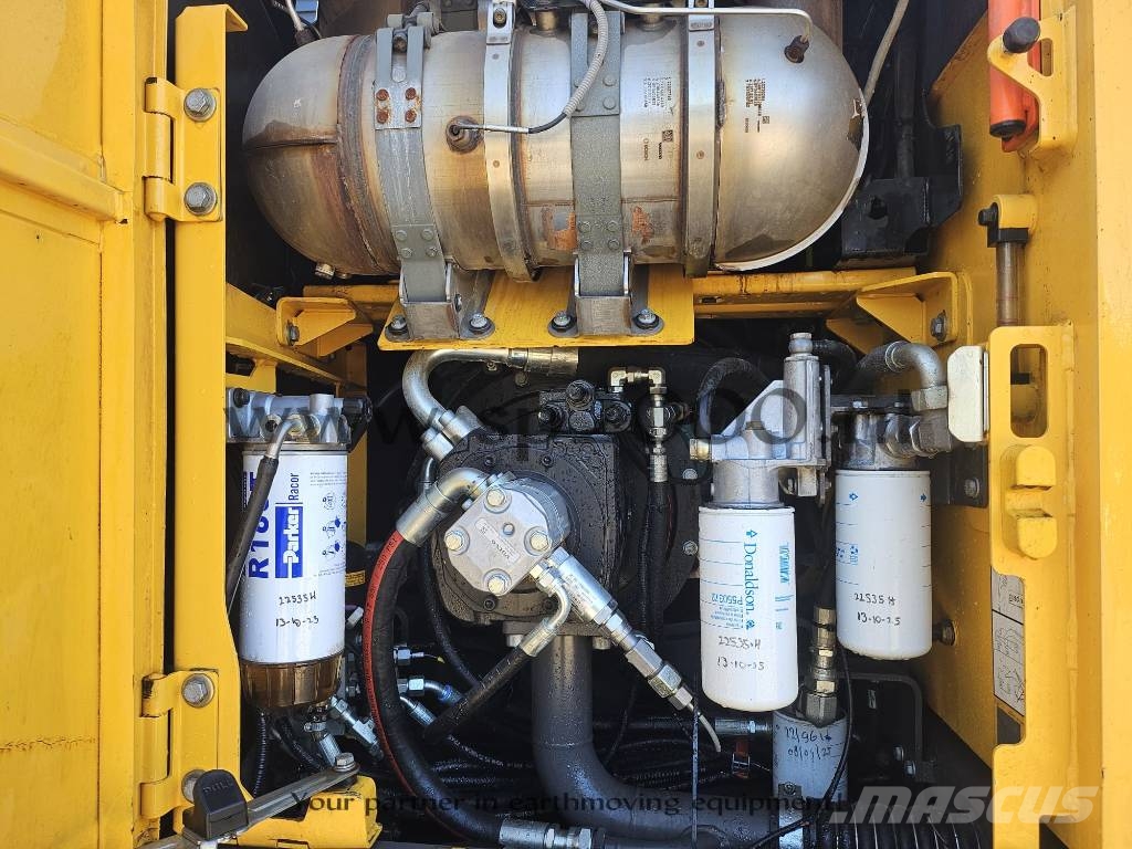 Volvo EW 160 E حفارات بعجل