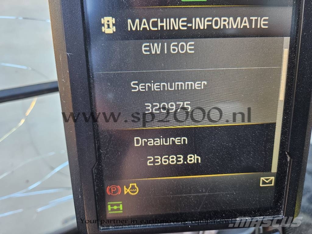 Volvo EW 160 E حفارات بعجل