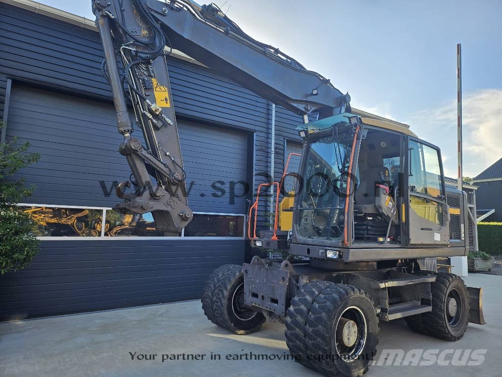 Volvo EW 160 E حفارات بعجل