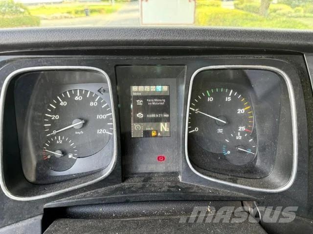 Mercedes-Benz Actros 1840 BigSpace/LowLiner Voll Luft/Eu6/371tkm Sattelzugmaschinen