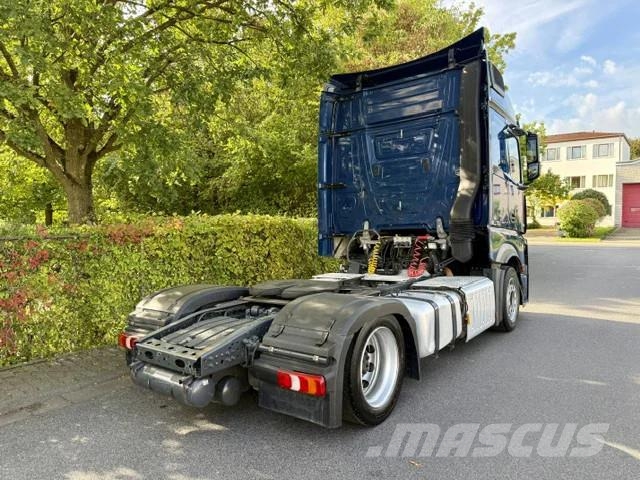 Mercedes-Benz Actros 1840 BigSpace/LowLiner Voll Luft/Eu6/371tkm Sattelzugmaschinen