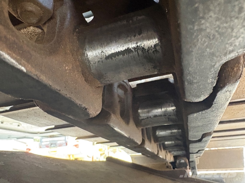 Hyundai HX140 2 PIECE BOOM TAB Bageri guseničari
