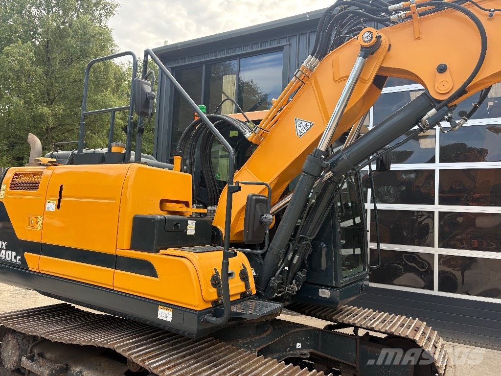Hyundai HX140 2 PIECE BOOM TAB Bageri guseničari