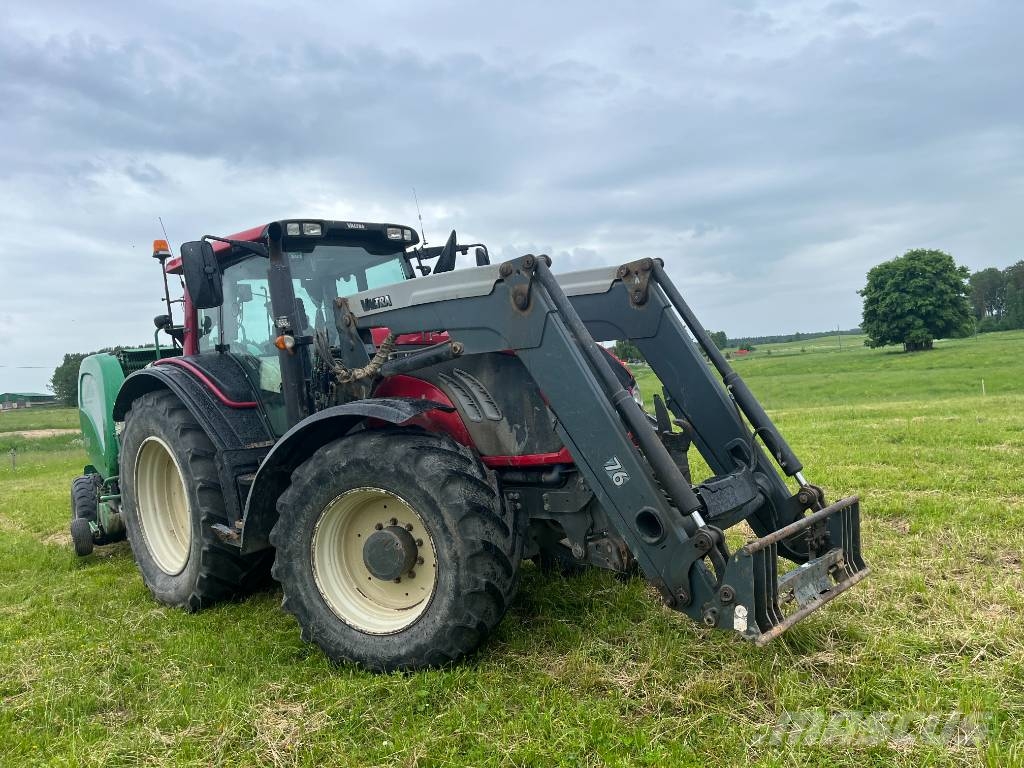 Valtra T 193 Traktori