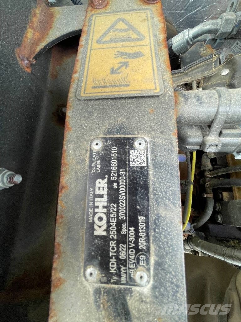 JCB Radlader 409SV Stage V mit Ladeschaufel und Gabel Фронтальні навантажувачі