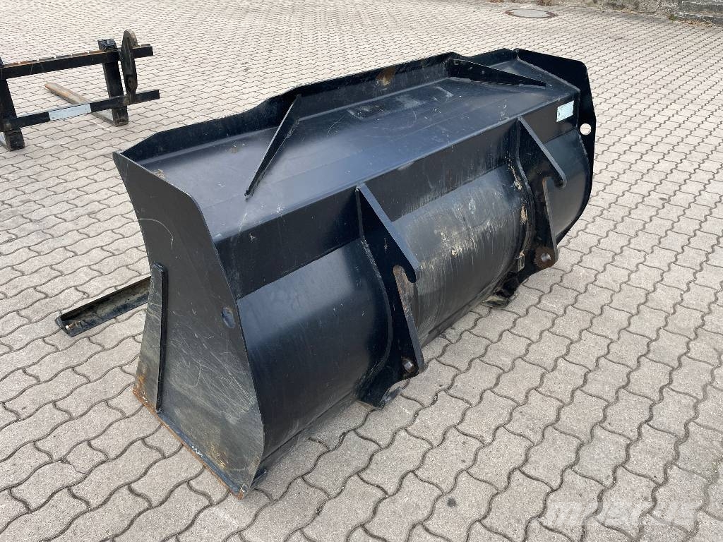 JCB Radlader 409SV Stage V mit Ladeschaufel und Gabel Фронтальні навантажувачі