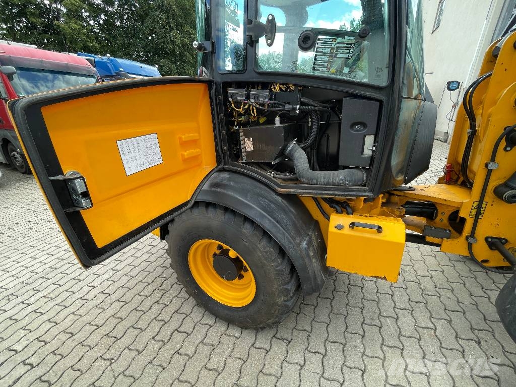 JCB Radlader 409SV Stage V mit Ladeschaufel und Gabel Фронтальні навантажувачі