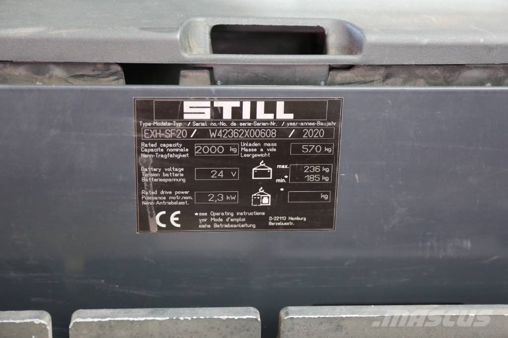 Still EXH-SF20 Low lift with platform