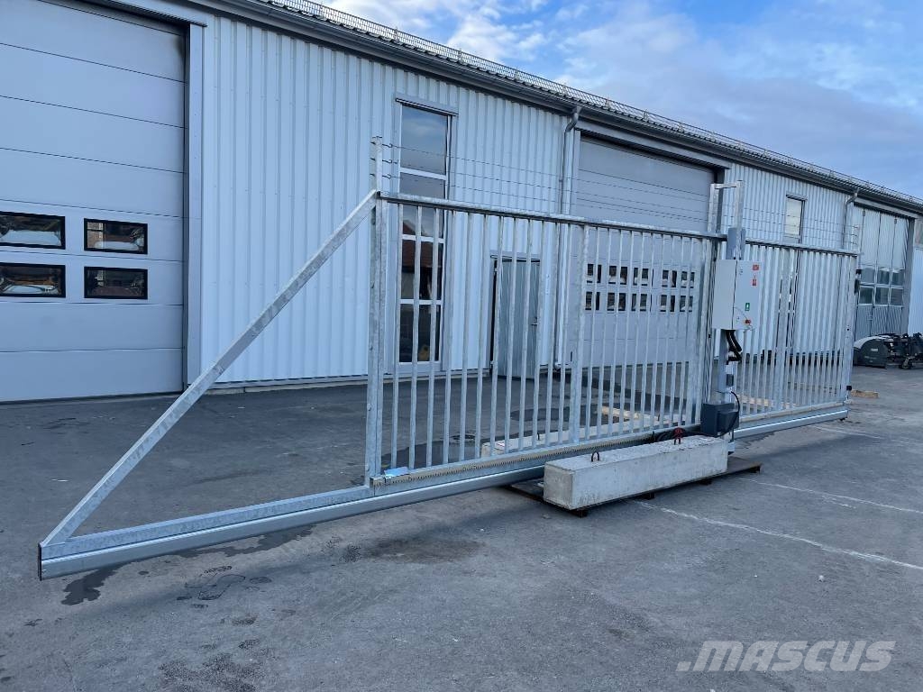 CCAB Ny Motorgrind Mobil elektrisk skjutgrind Svalan 6m Site Accomodation