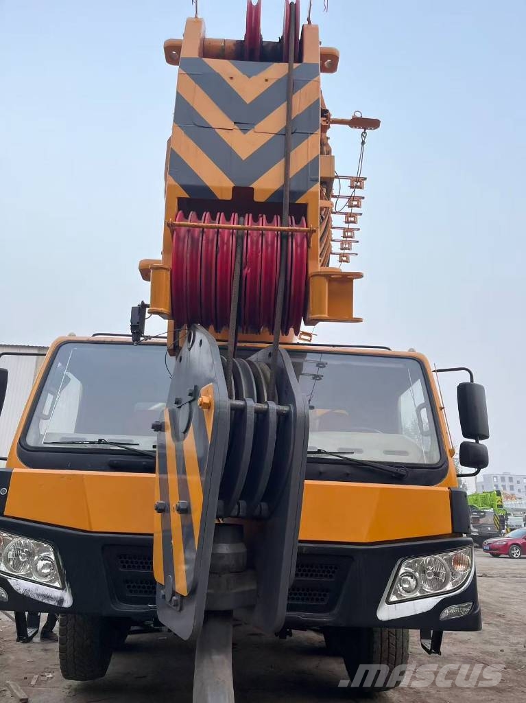 XCMG XCA260 Visurgājēji celtņi