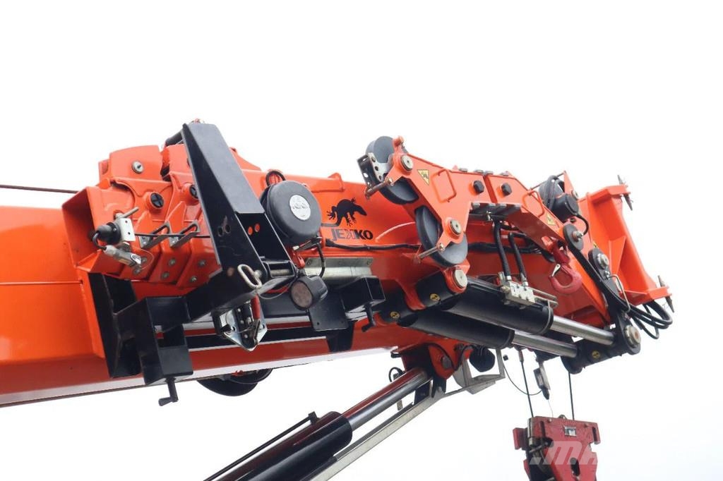 Jekko SPK60 | 26 METER | 2X JIB | BI-ENERGY | REMOTE Rabljeni žerjavi za vsak teren