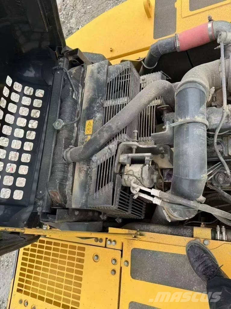 Komatsu PC 350 Bagri goseničarji