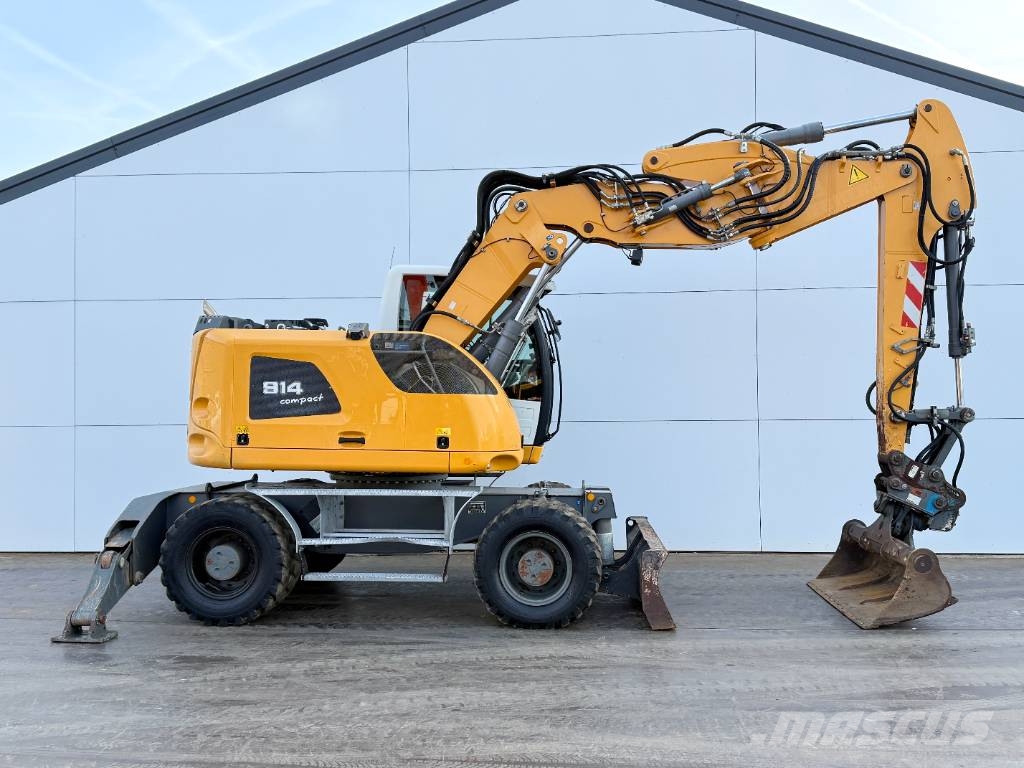 Liebherr A914 - Triple Boom / 2 extra Buckets! Bagri na kolesih